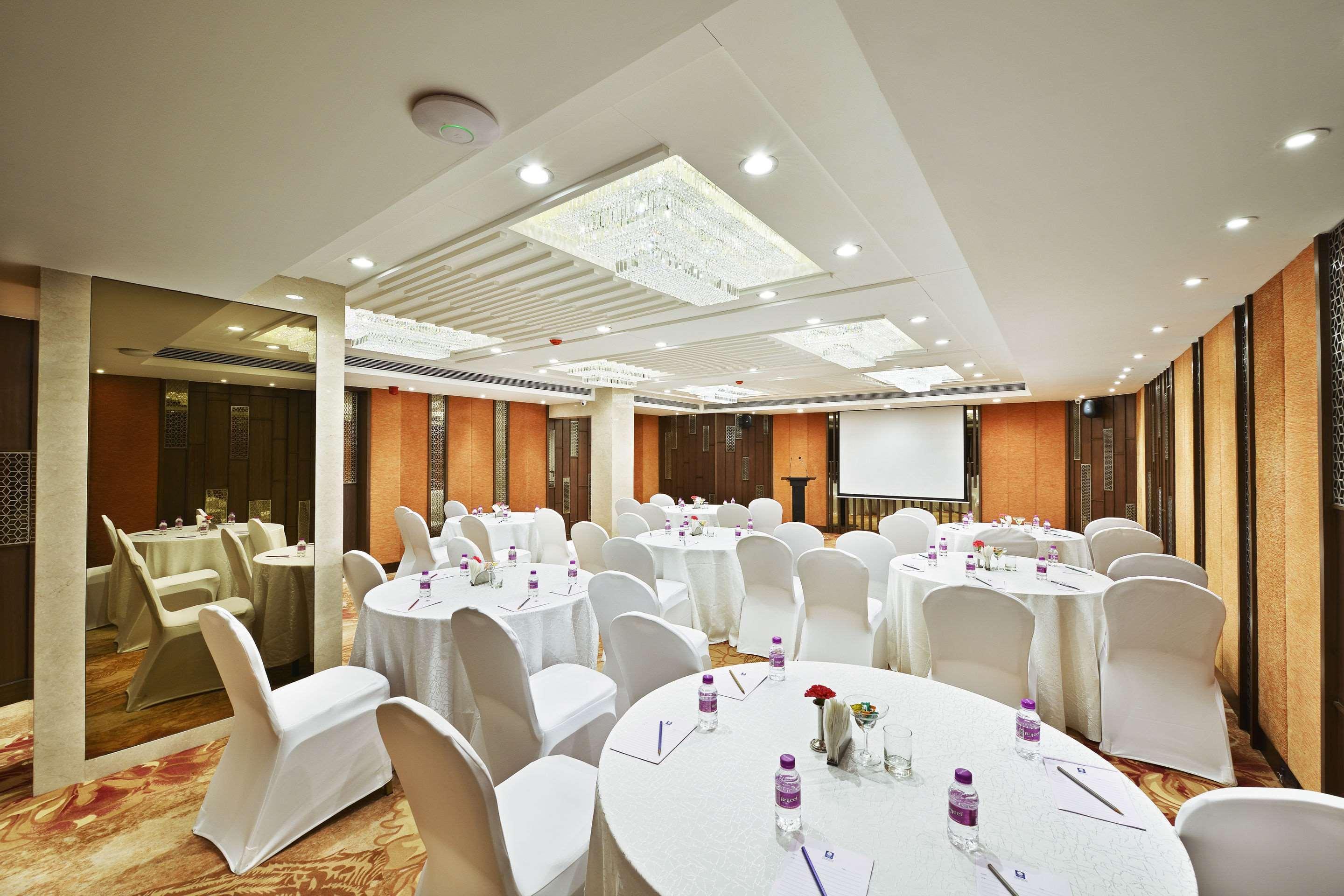 Hotel Heritage Formerly Known As Comfort Inn Heritage Mumbai Exterior photo
